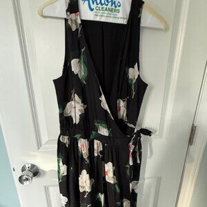 Banana Republic black floral wrap dress, size 4, great condition